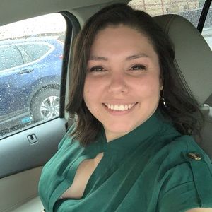 Meet your Posher, Denise